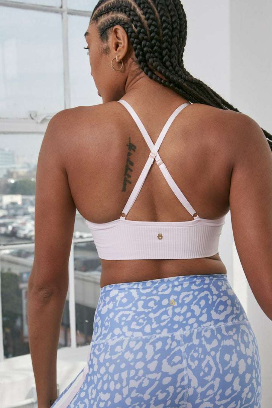 * Manduka X Spiritual Gangster Selene Triangle Bra Tops