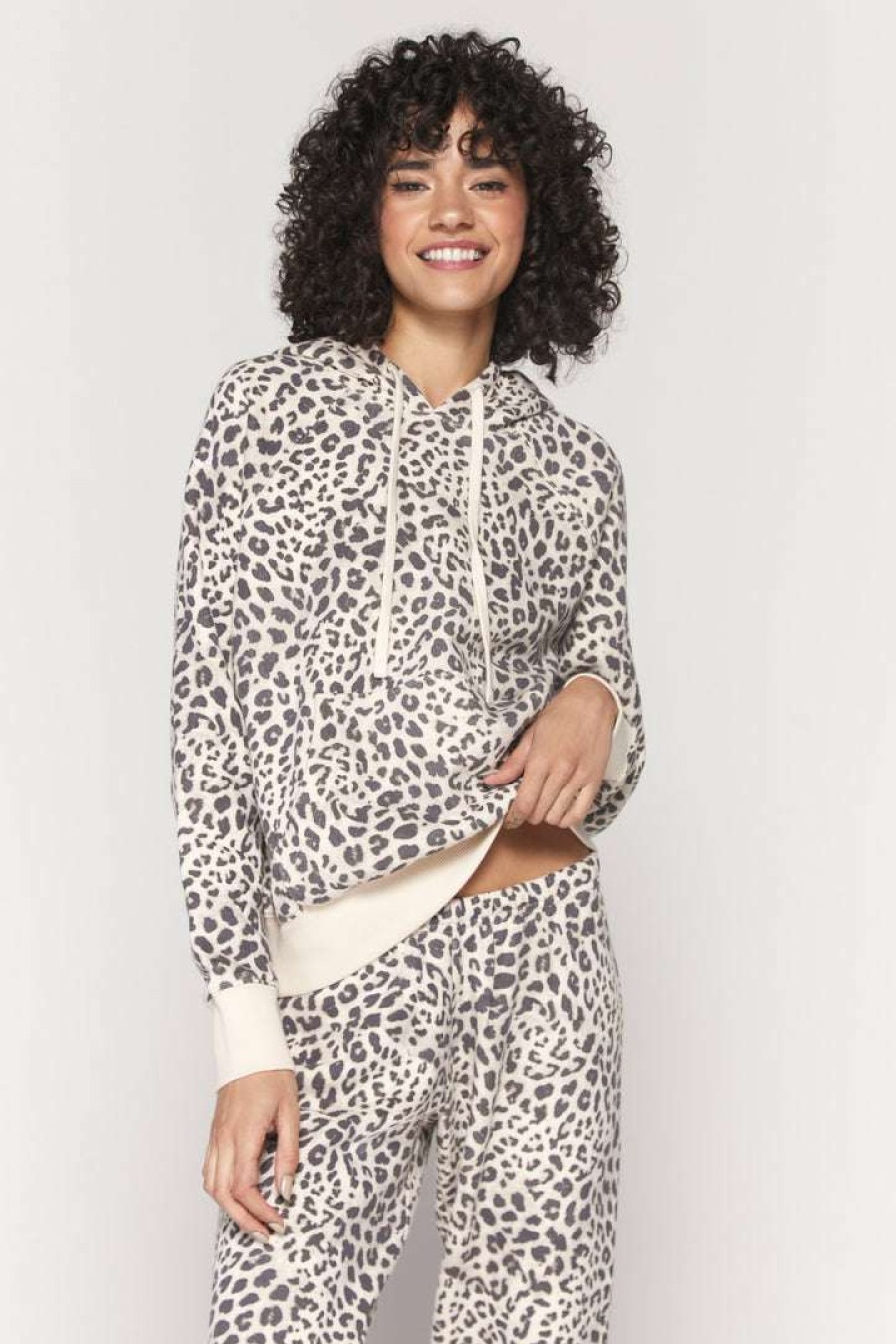 * Spiritual Gangster Cozy Set Shop Leopard Classic Hoodie